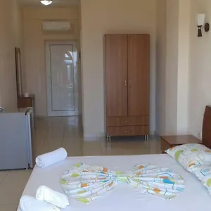 Hotel Oasis Drymades, Dhërmi