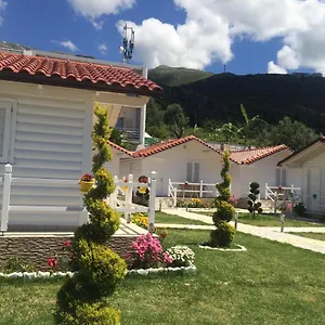 Vela E Bardhe Dhërmi