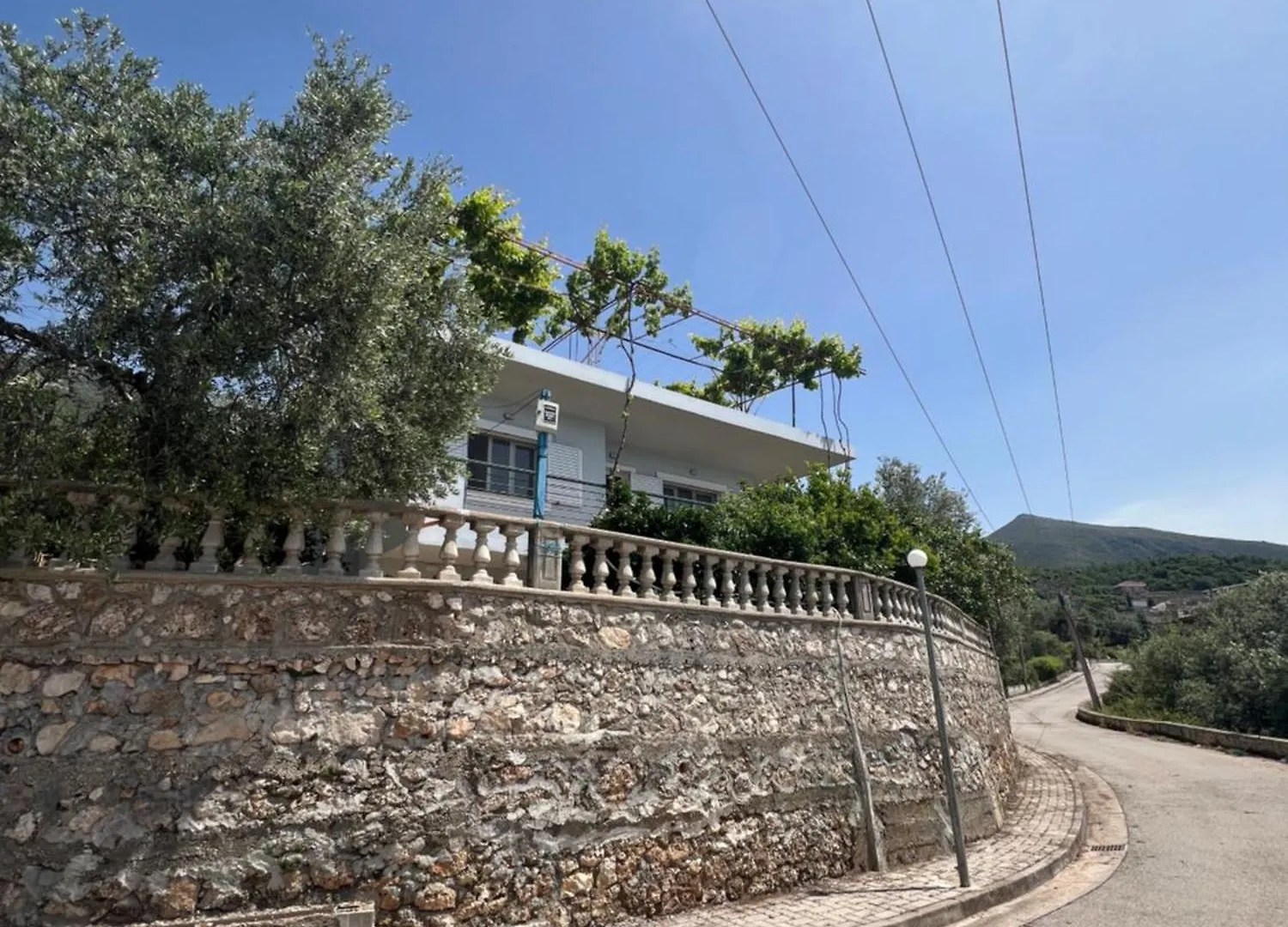 Petra Oliva Apartment Dhermi